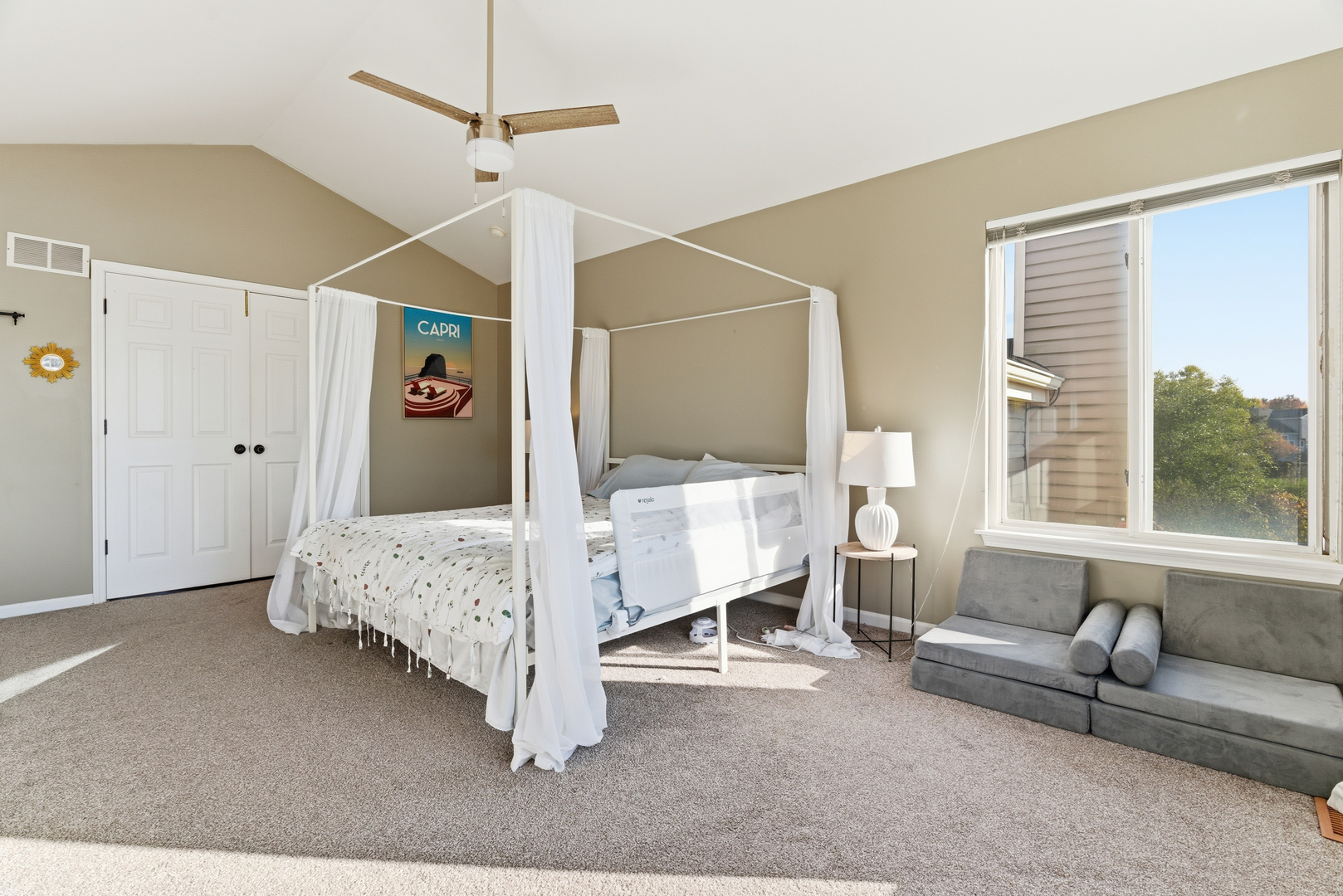 2526 Acorn Drive, Round Lake Beach, IL 60073