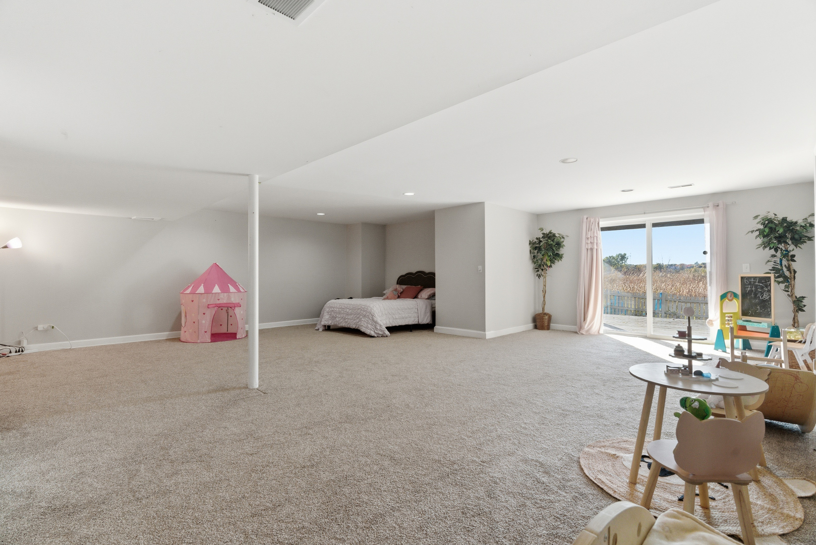 2526 Acorn Drive, Round Lake Beach, IL 60073