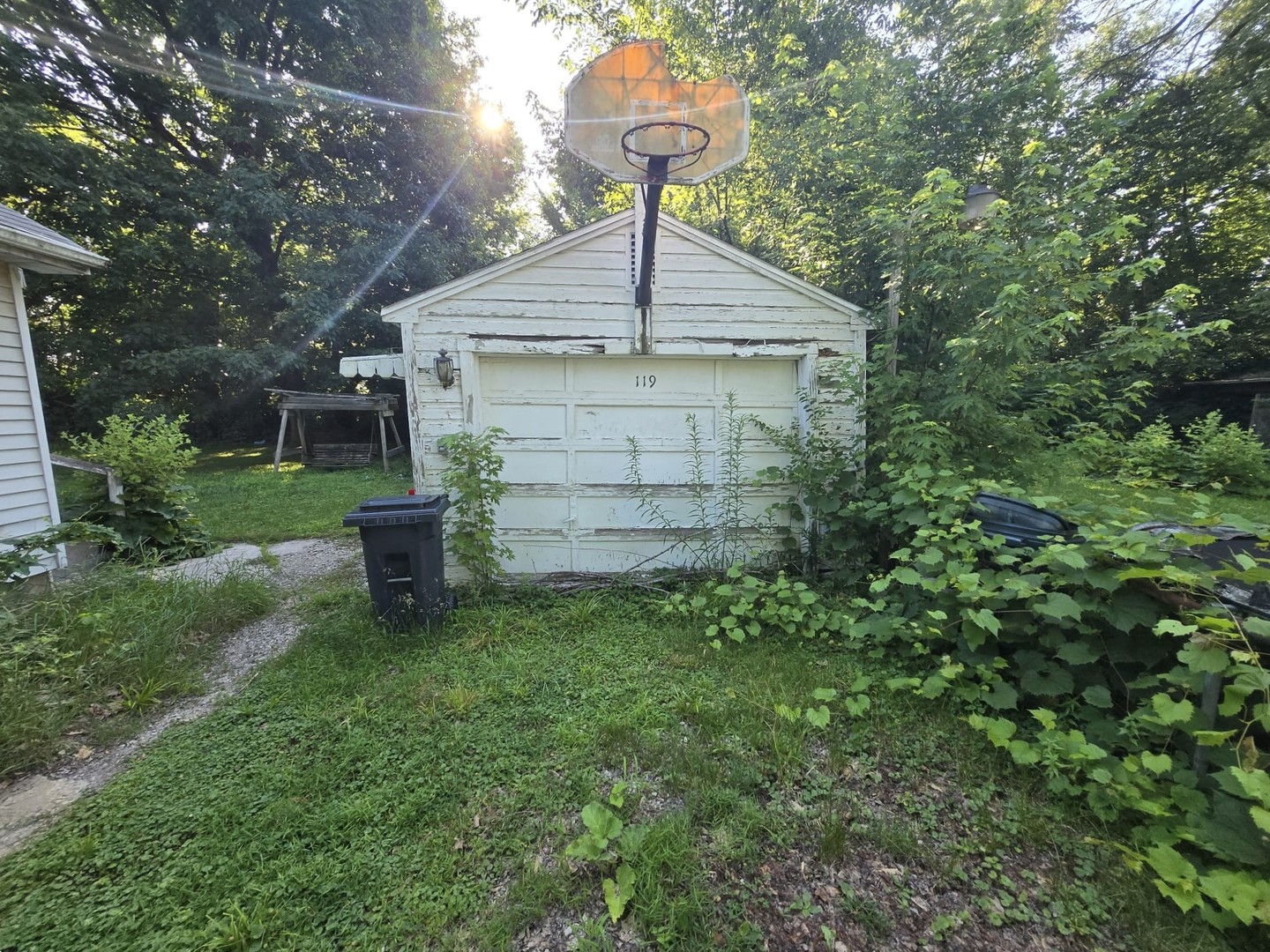 119 Sun Valley Court, East Peoria, IL 61611