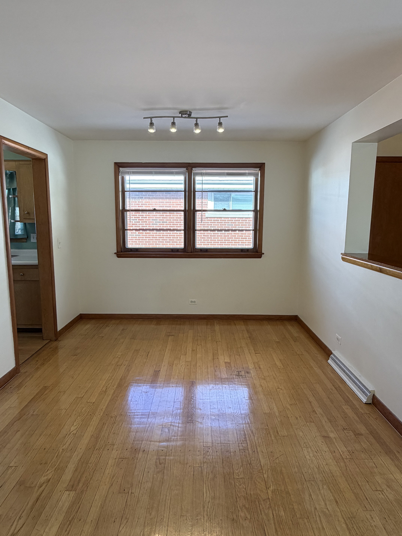 970 S Saylor Avenue, Elmhurst, IL 60126