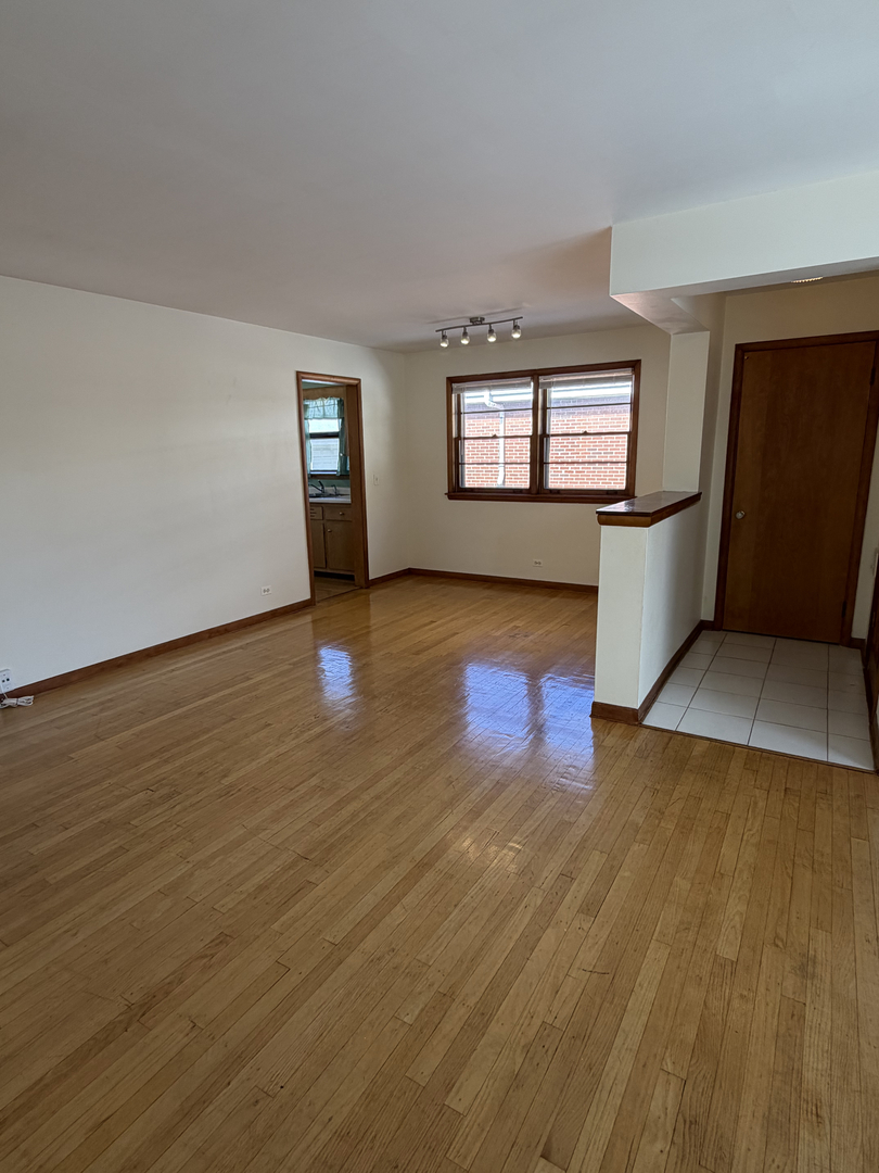 970 S Saylor Avenue, Elmhurst, IL 60126