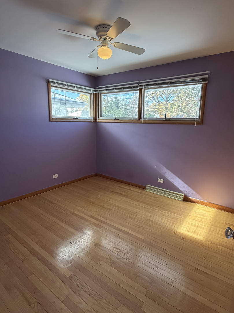 970 S Saylor Avenue, Elmhurst, IL 60126