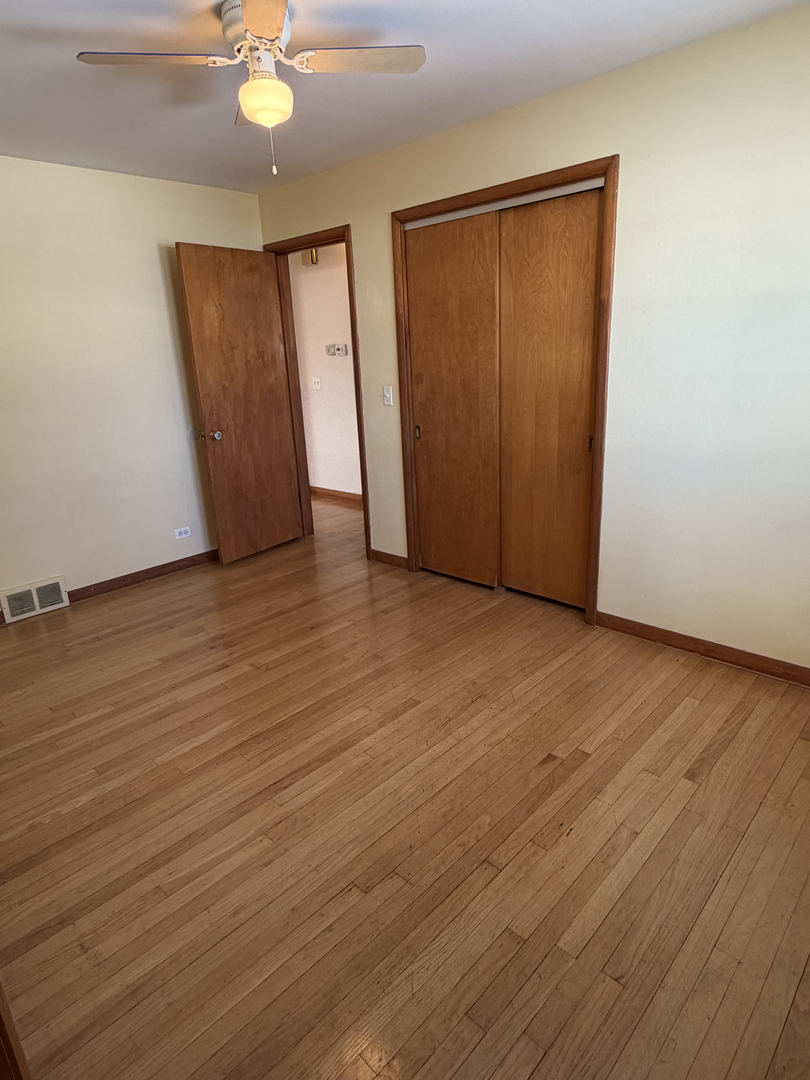 970 S Saylor Avenue, Elmhurst, IL 60126