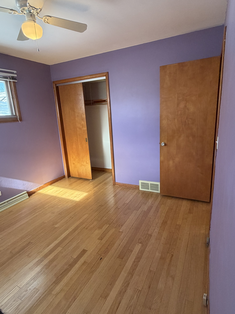 970 S Saylor Avenue, Elmhurst, IL 60126