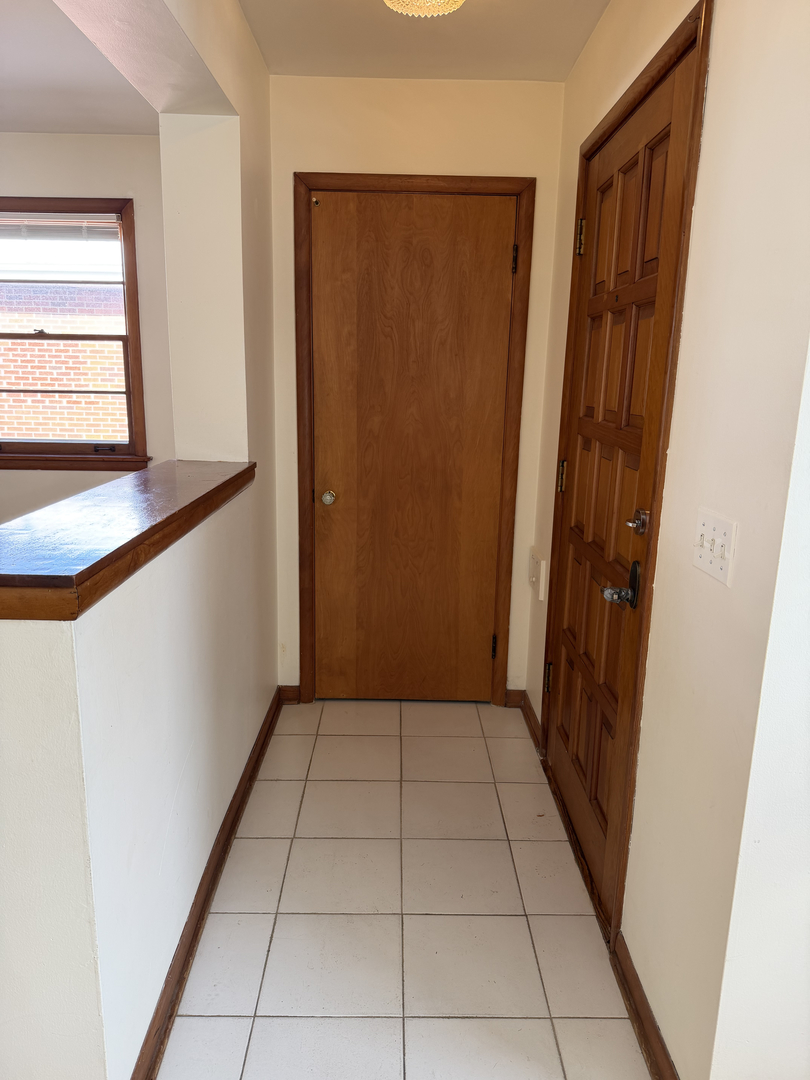 970 S Saylor Avenue, Elmhurst, IL 60126