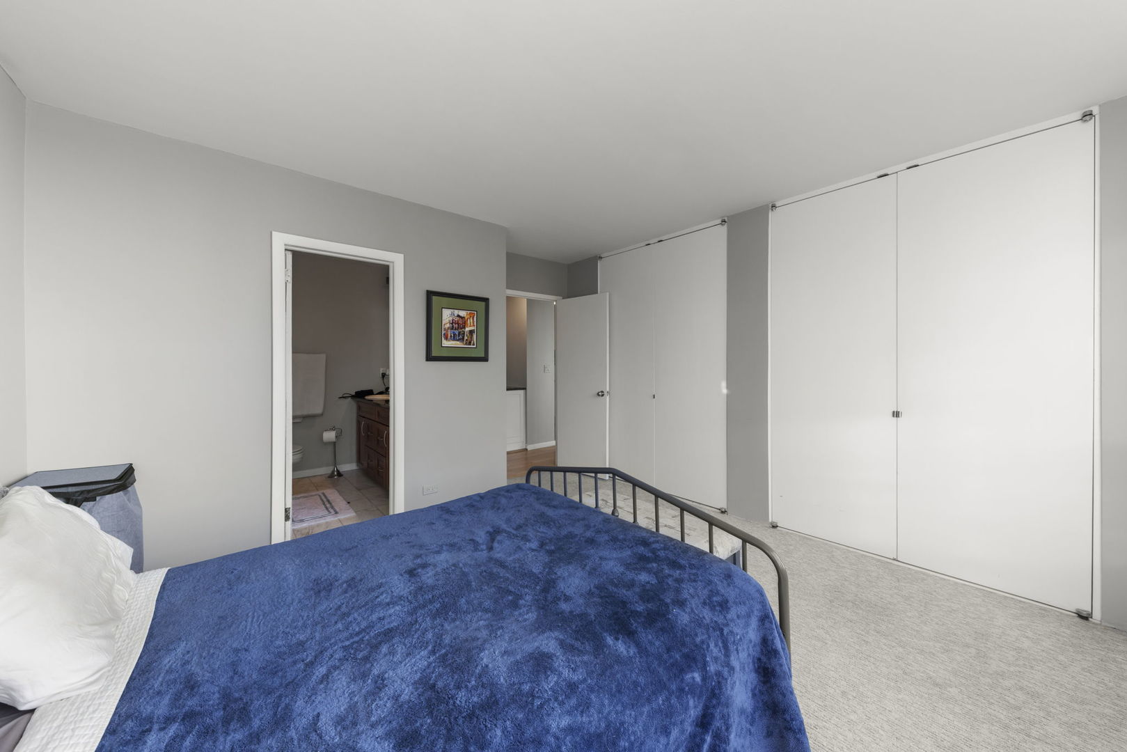 1550 N Lake Shore Drive #17B, Chicago, IL 60610