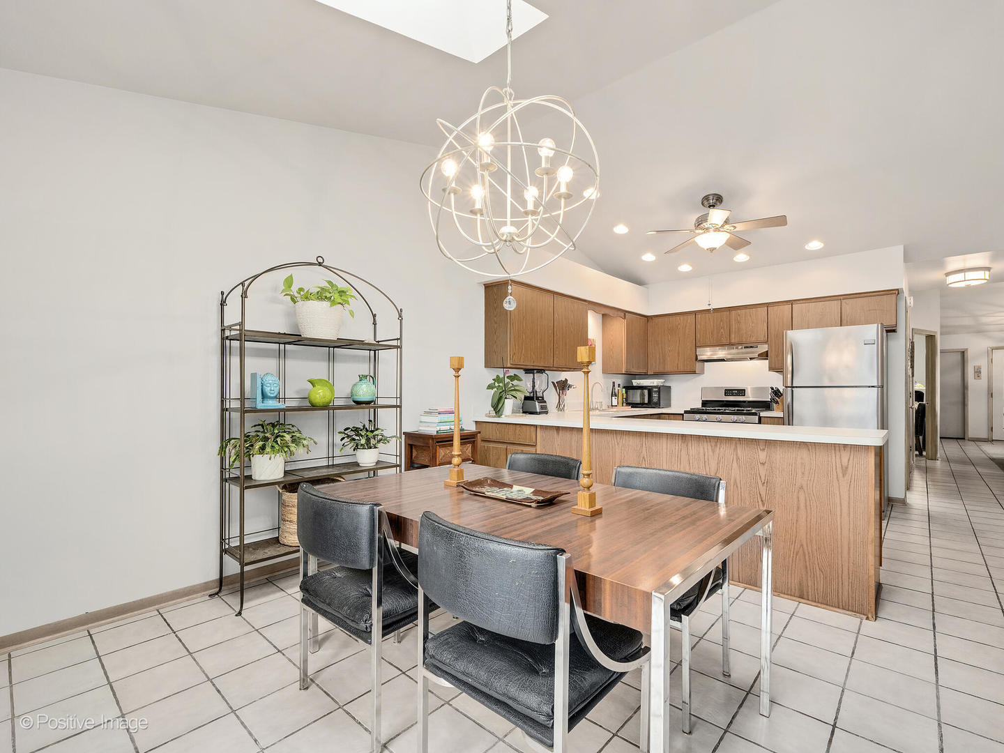 7203 S 86th Avenue, Justice, IL 60458