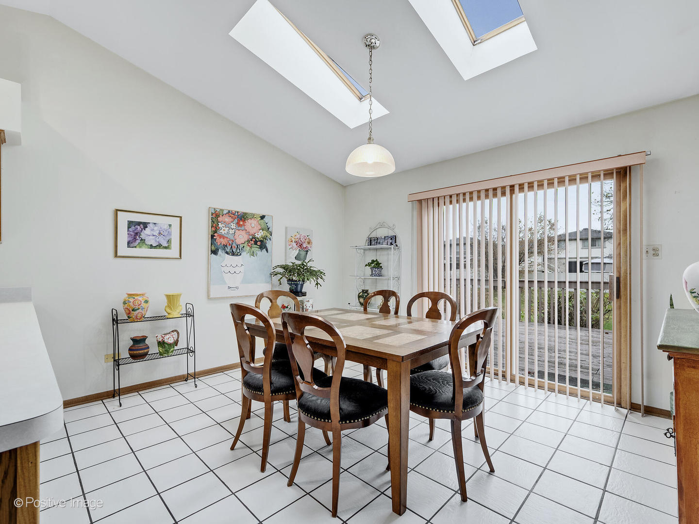 7203 S 86th Avenue, Justice, IL 60458