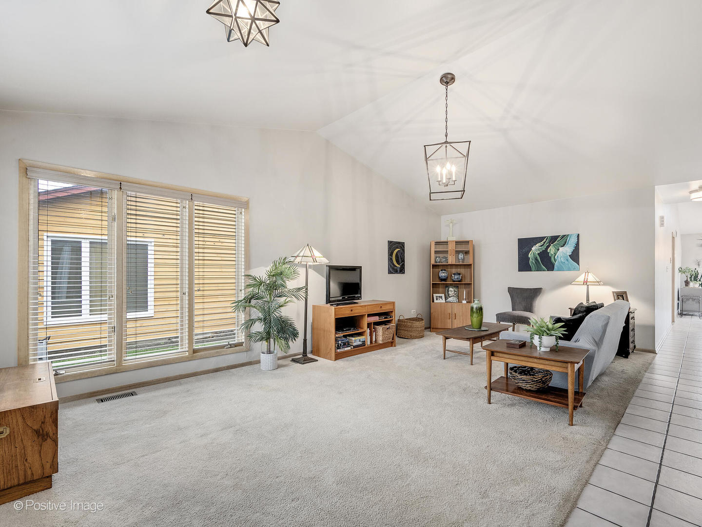 7203 S 86th Avenue, Justice, IL 60458