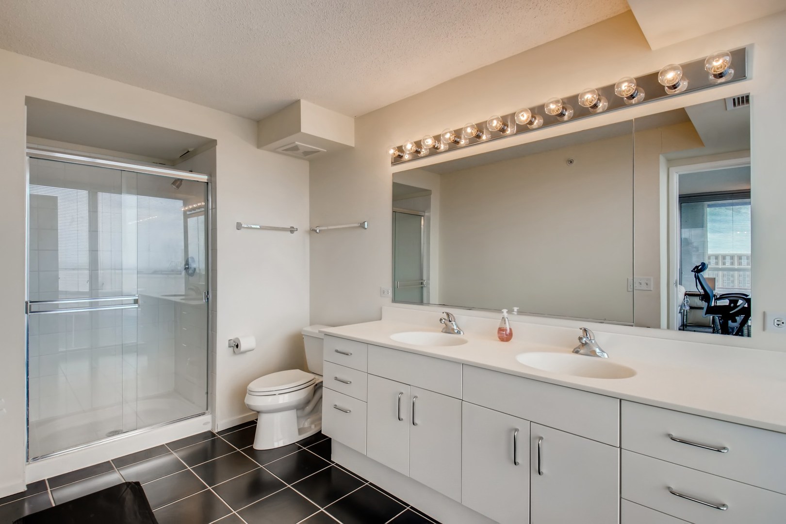 800 ELGIN Road #1421, Evanston, IL 60201