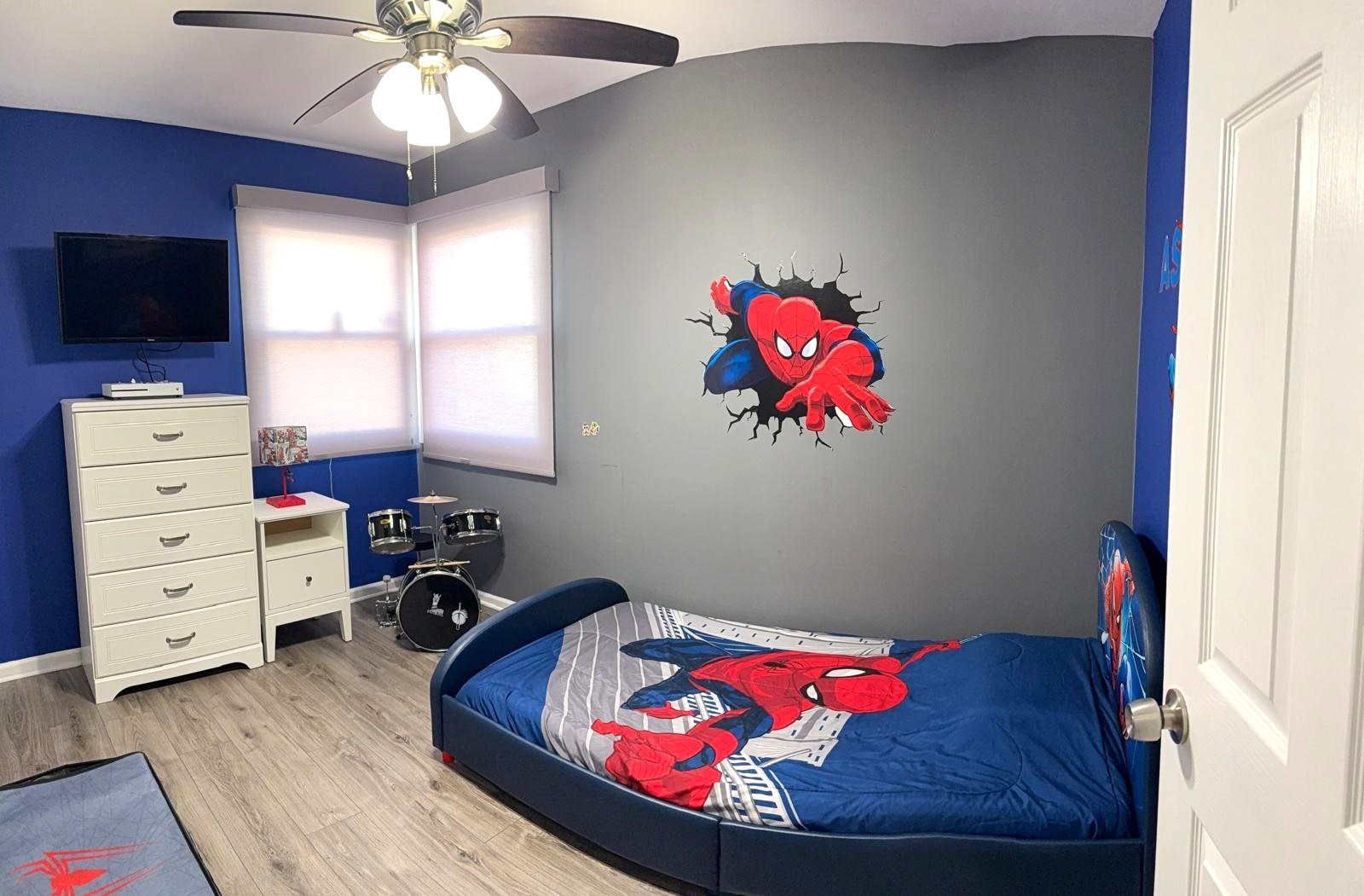 8001 N Elmore Street, Niles, IL 60714