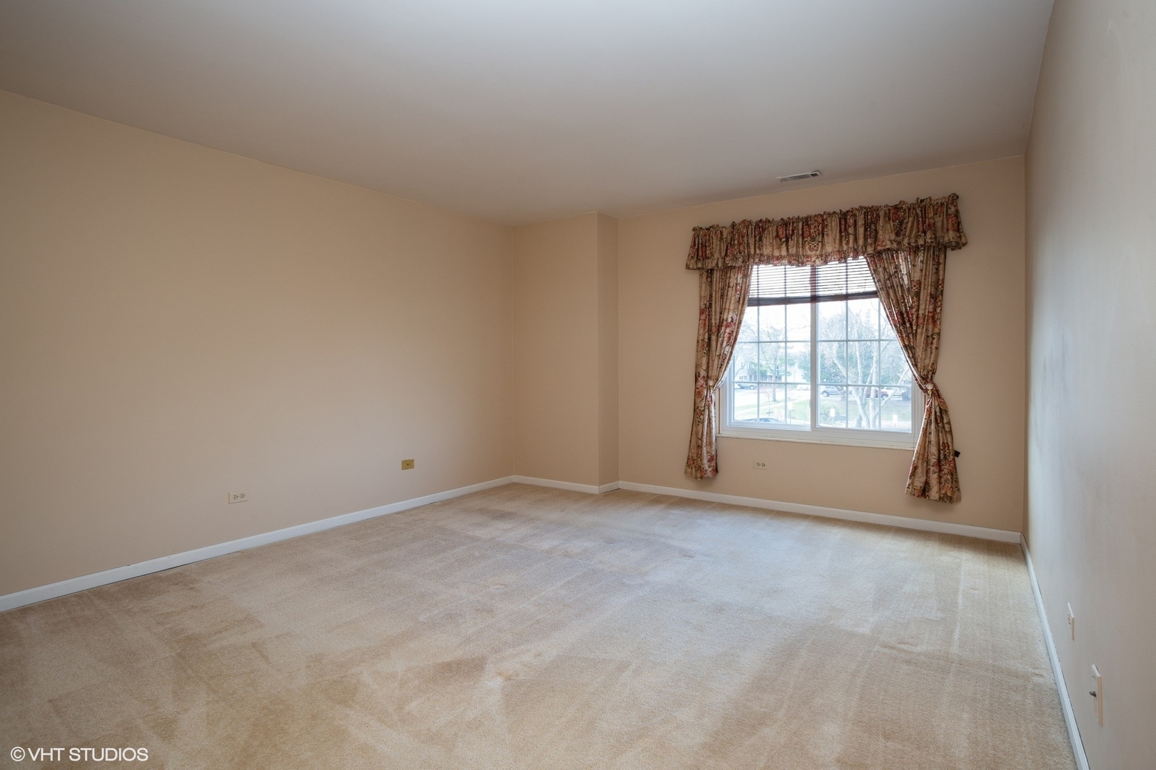 501 Cumberland Trail #D, Roselle, IL 60172