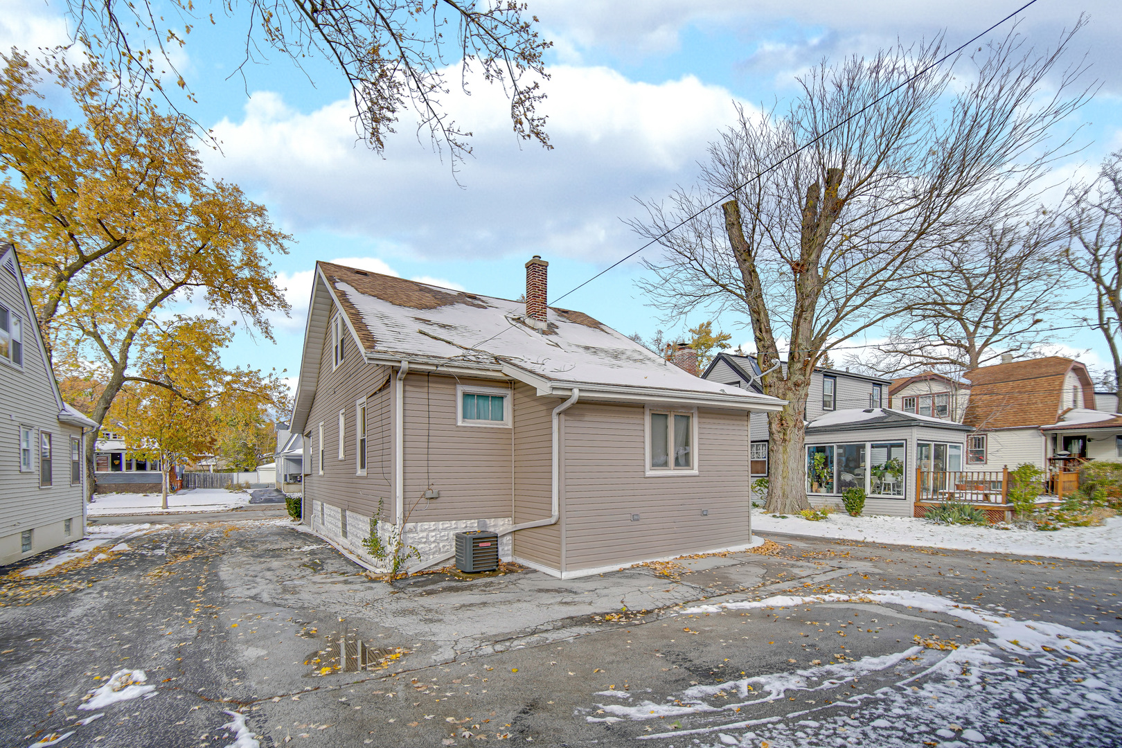 1635 Linden Road, Homewood, IL 60430