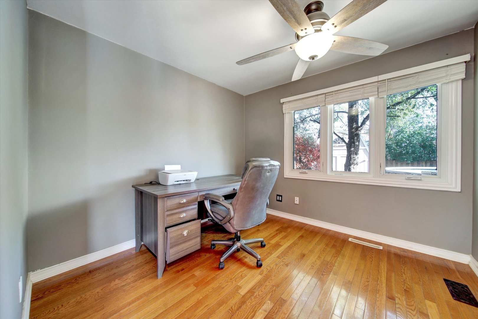 1691 JEFFREY Avenue, Glendale Heights, IL 60139