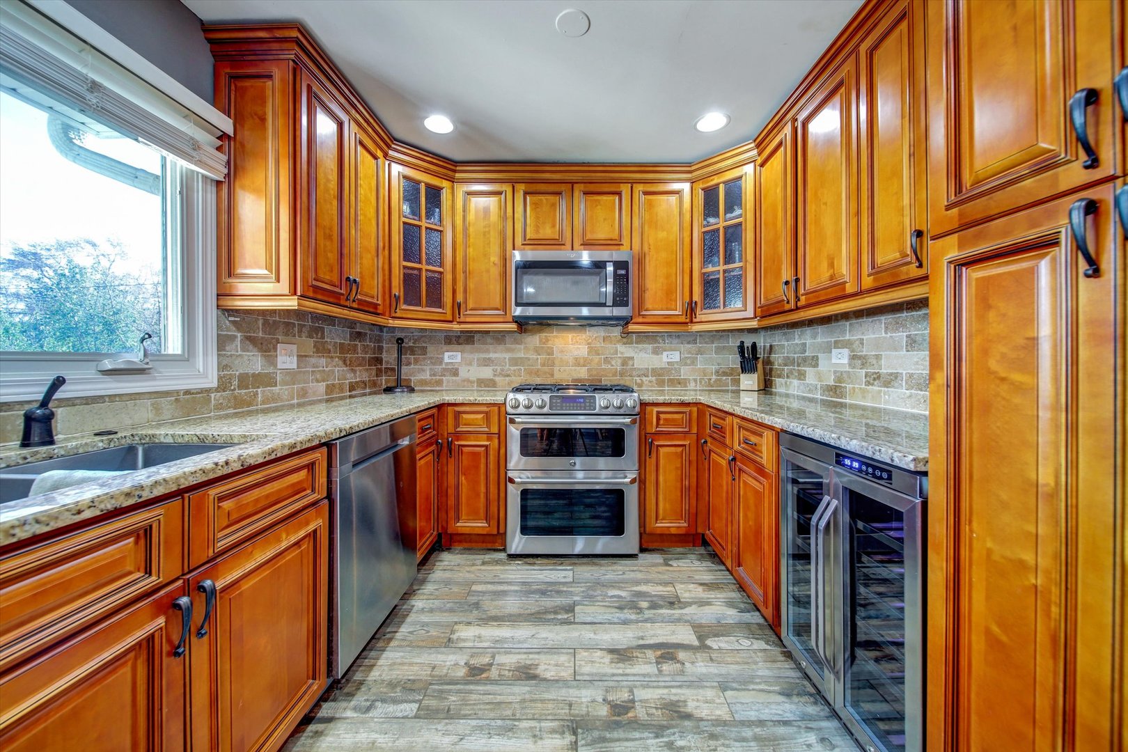 1691 JEFFREY Avenue, Glendale Heights, IL 60139