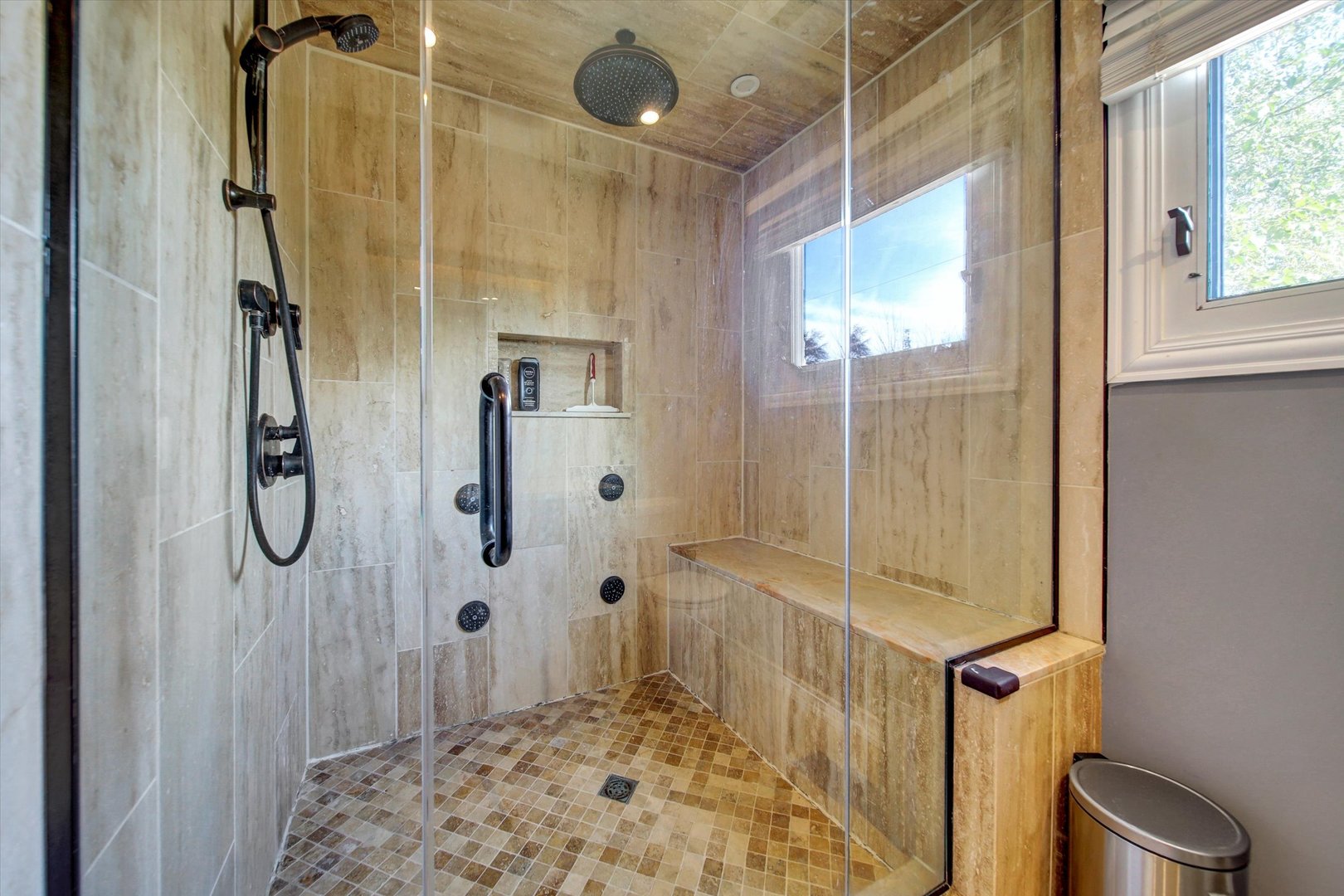 1691 JEFFREY Avenue, Glendale Heights, IL 60139