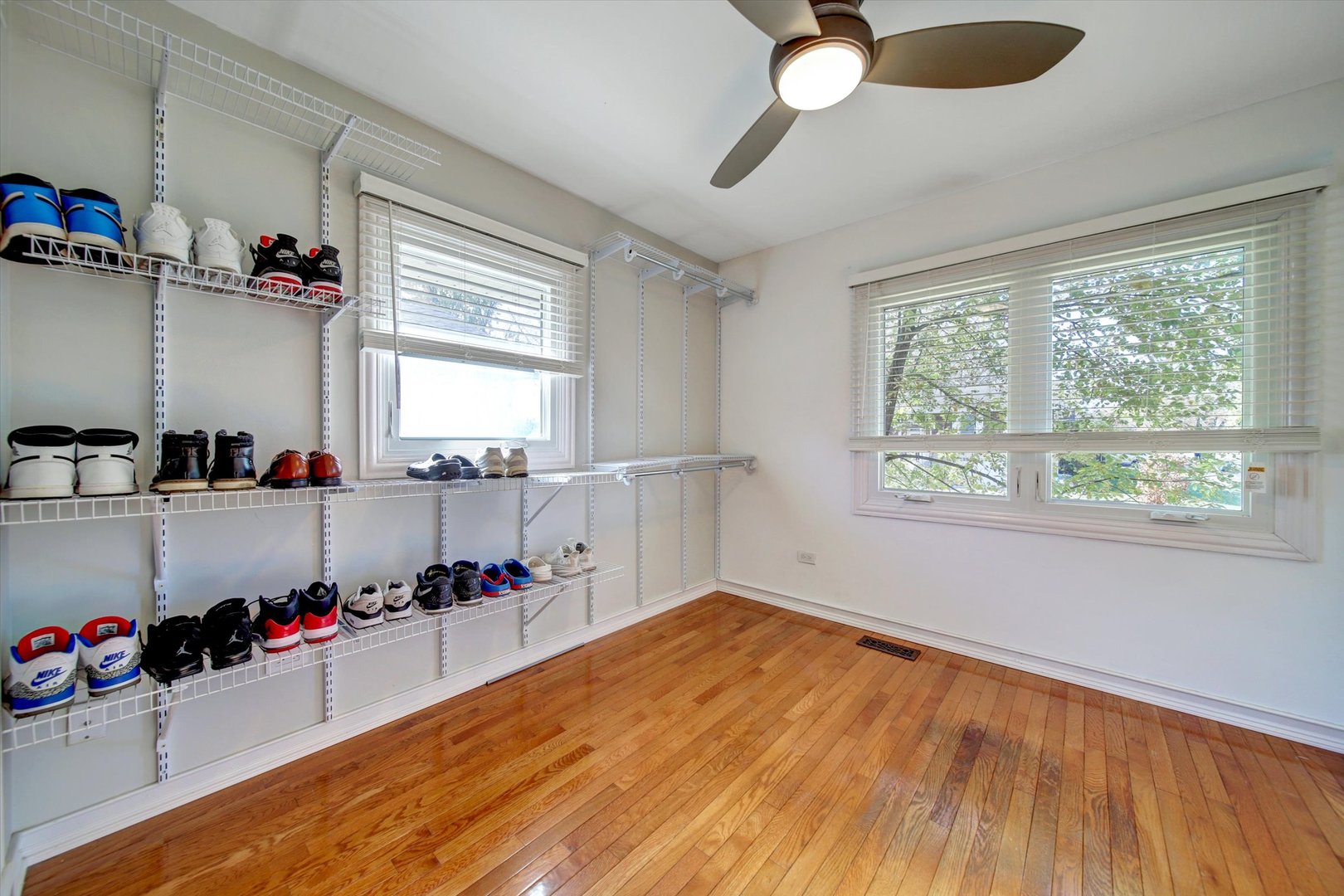 1691 JEFFREY Avenue, Glendale Heights, IL 60139