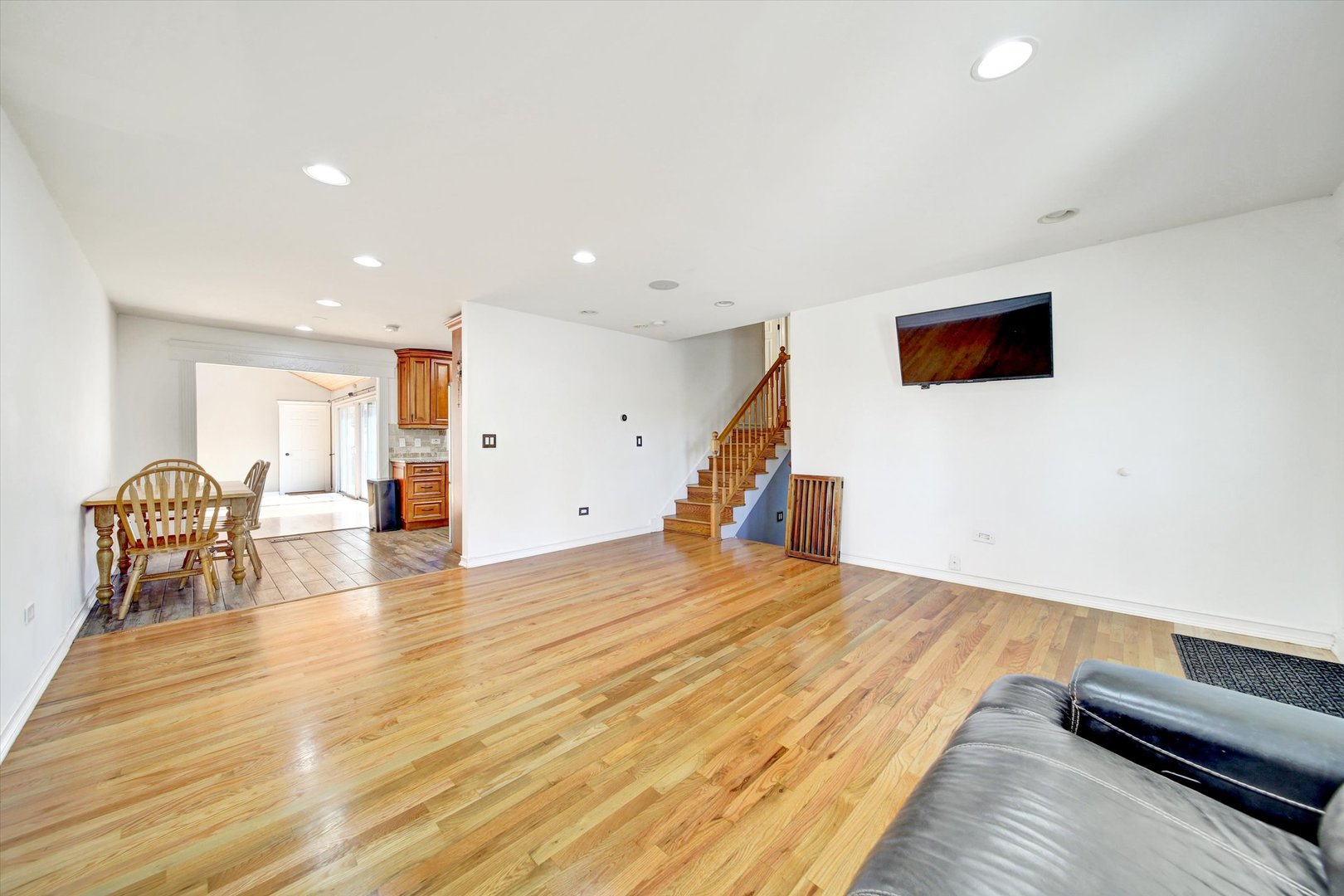 1691 JEFFREY Avenue, Glendale Heights, IL 60139