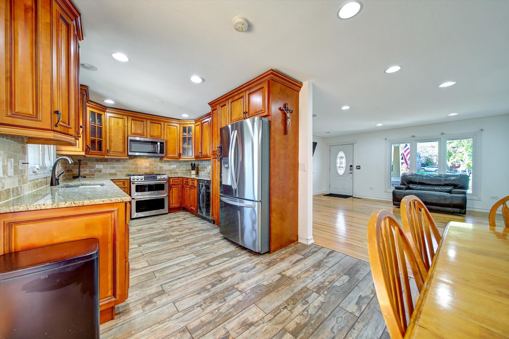 1691 JEFFREY Avenue, Glendale Heights, IL 60139