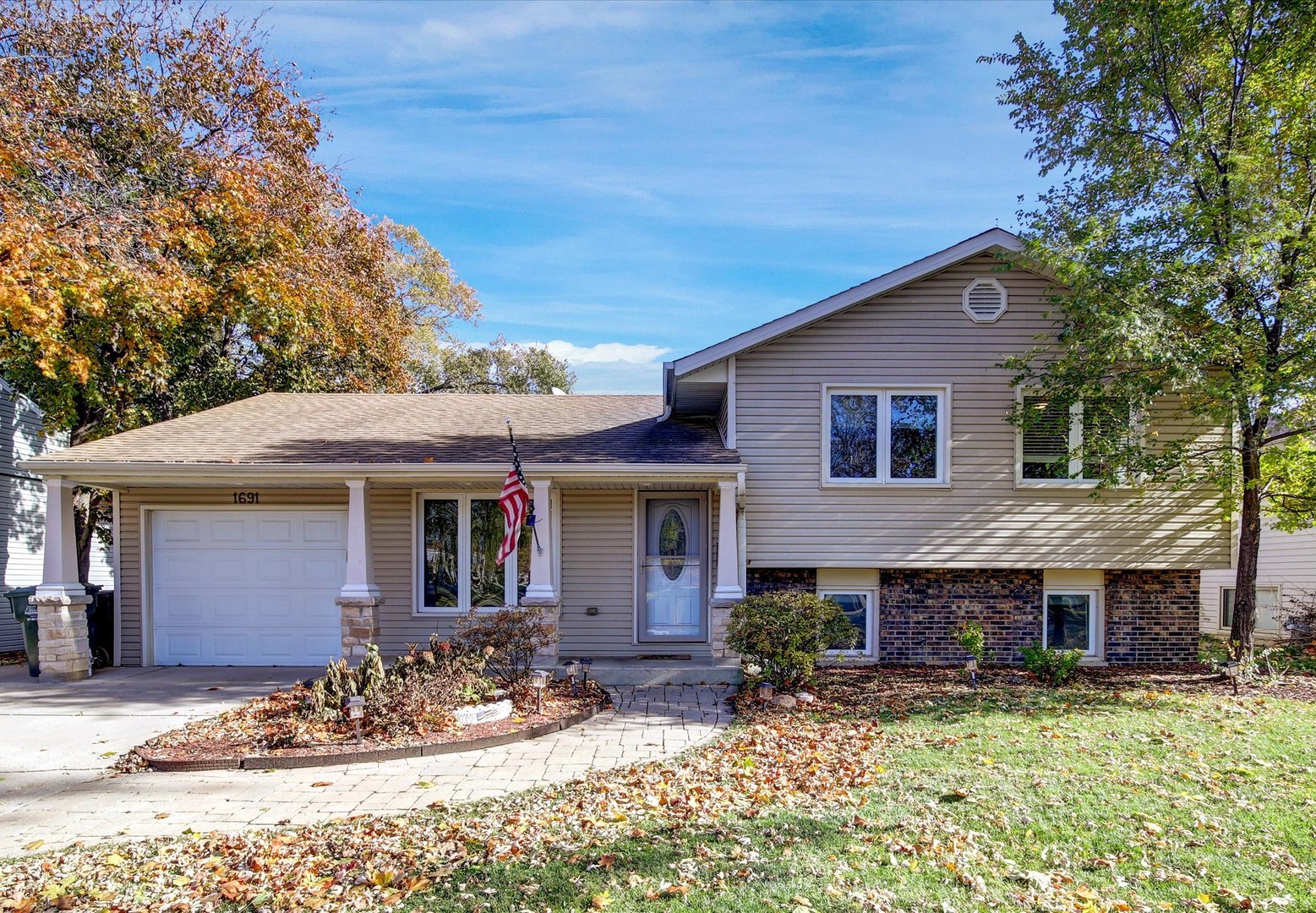 1691 JEFFREY Avenue, Glendale Heights, IL 60139