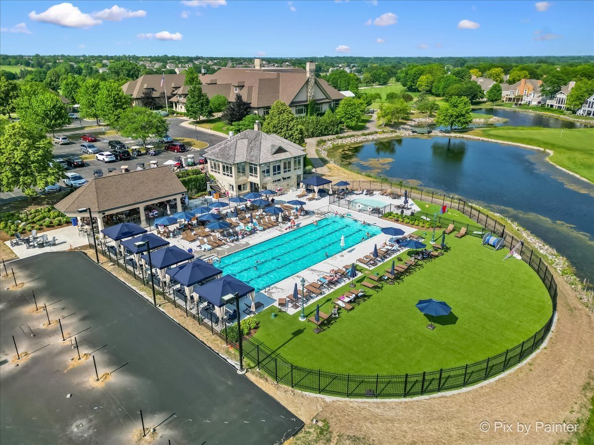 4051 Willow View Drive, Lake In The Hills, IL 60156