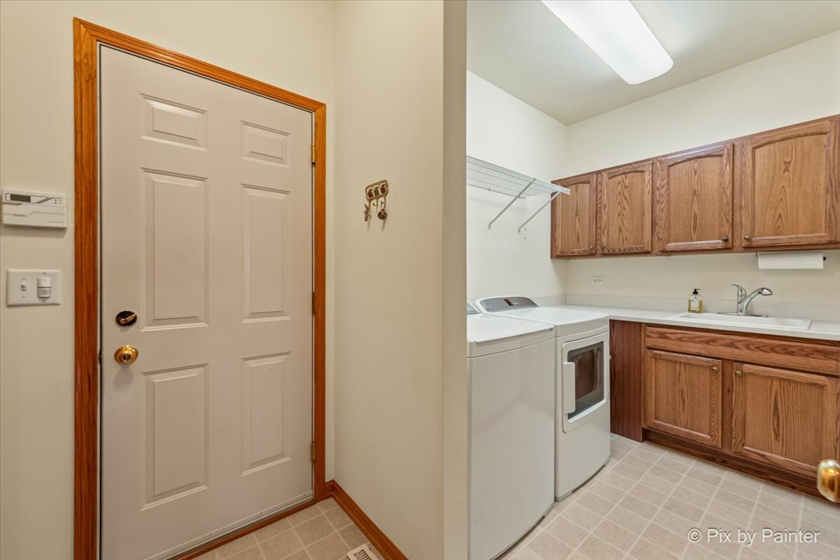 4051 Willow View Drive, Lake In The Hills, IL 60156