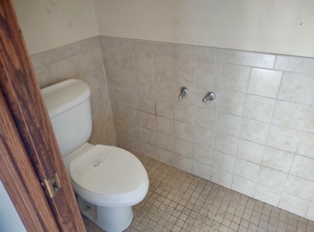 9356 S Oglesby Avenue, Chicago, IL 60617