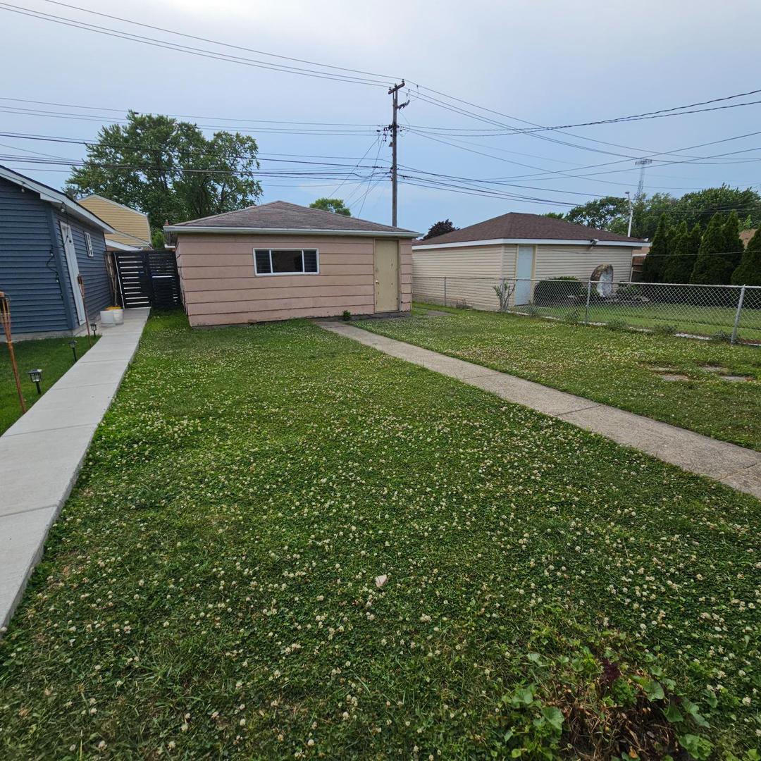 4804 S Lamon Avenue, Chicago, IL 60638