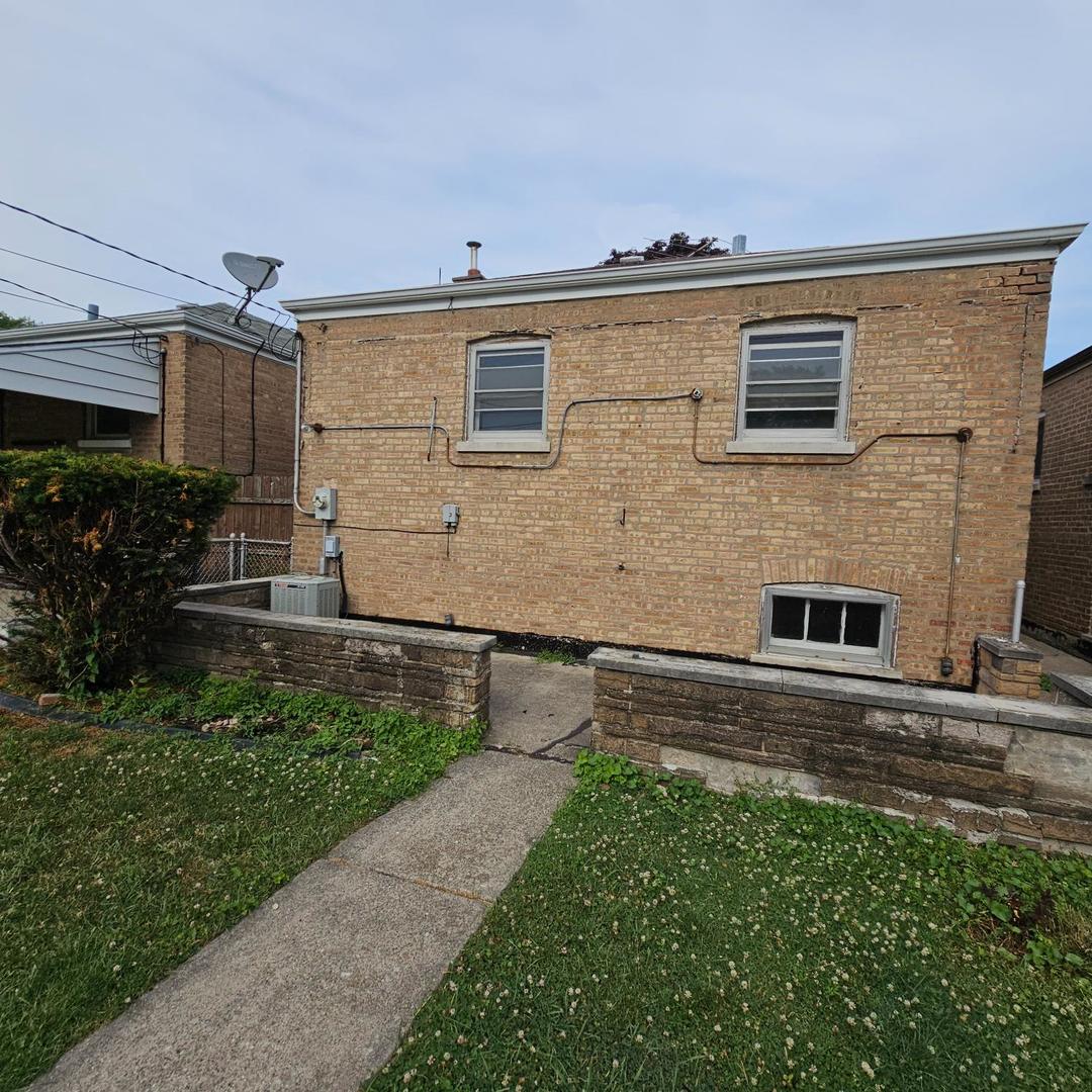 4804 S Lamon Avenue, Chicago, IL 60638