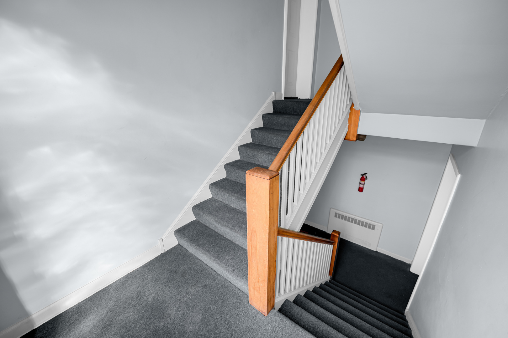 2046 E 72nd Place #2w, Chicago, IL 60649