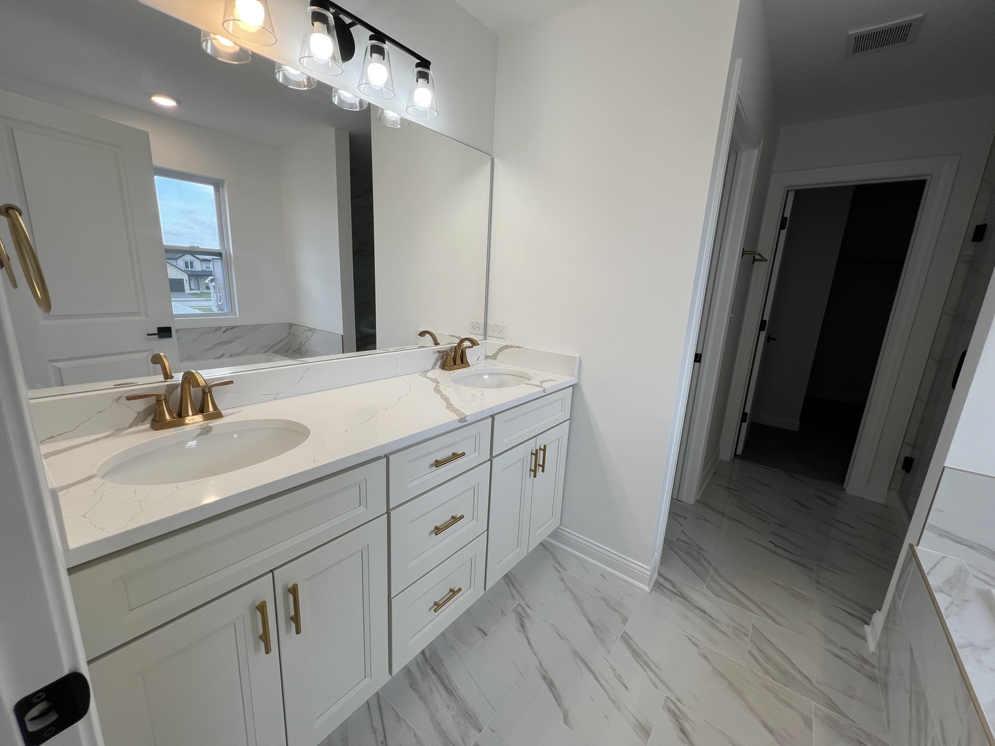 20789 Elwood Street, Lynwood, IL 60411