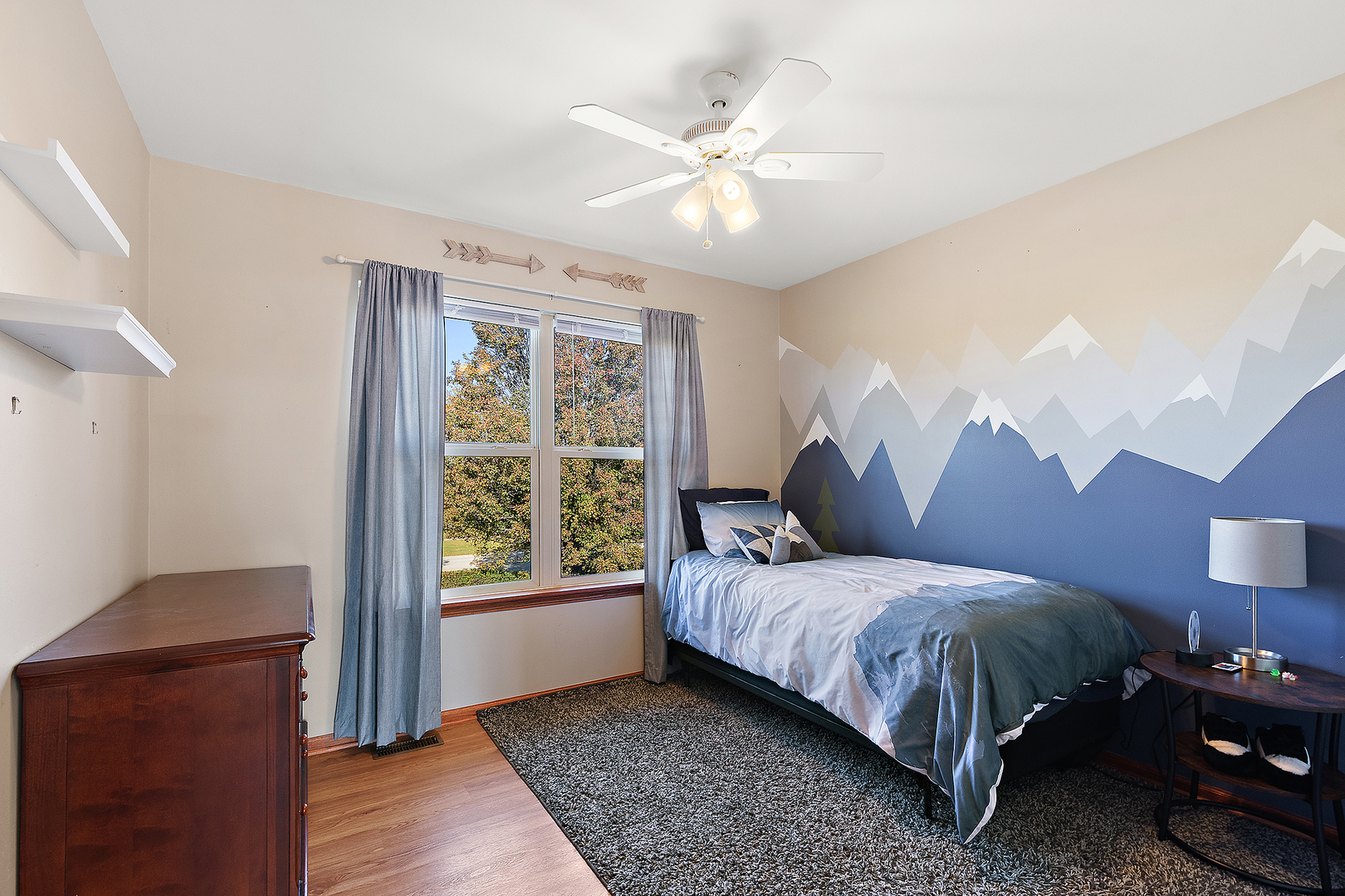 8100 W Rosebury Drive, Frankfort, IL 60423