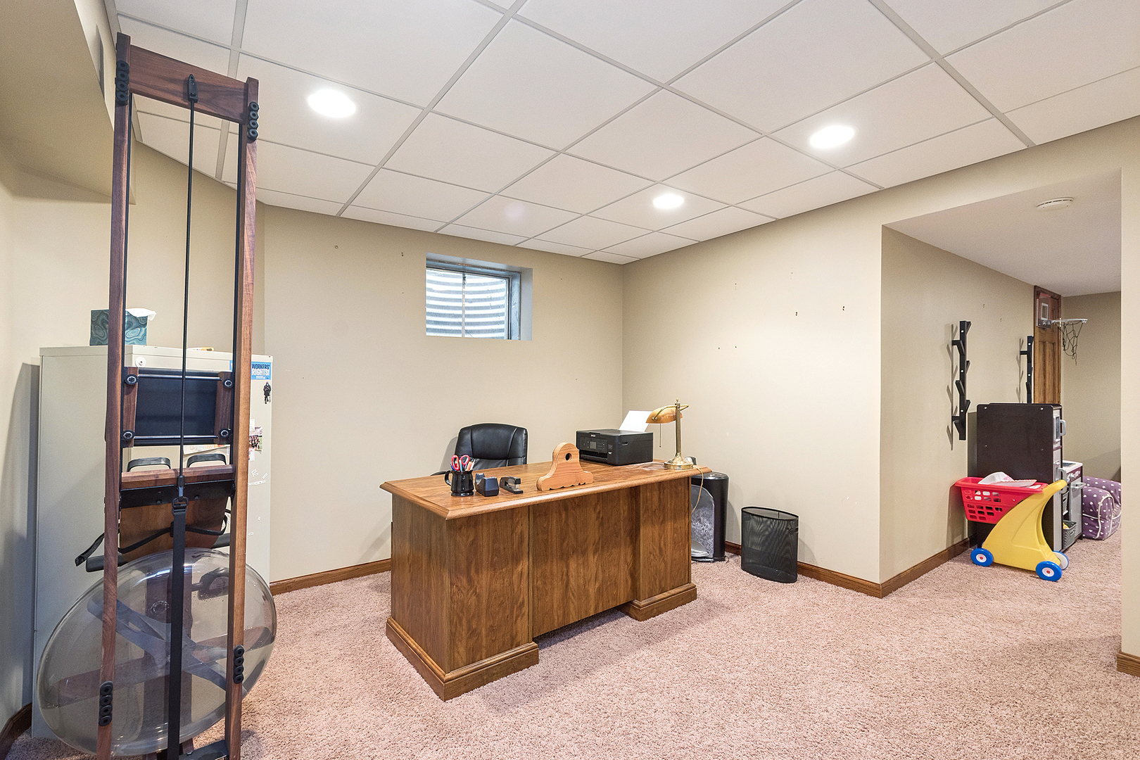 8100 W Rosebury Drive, Frankfort, IL 60423