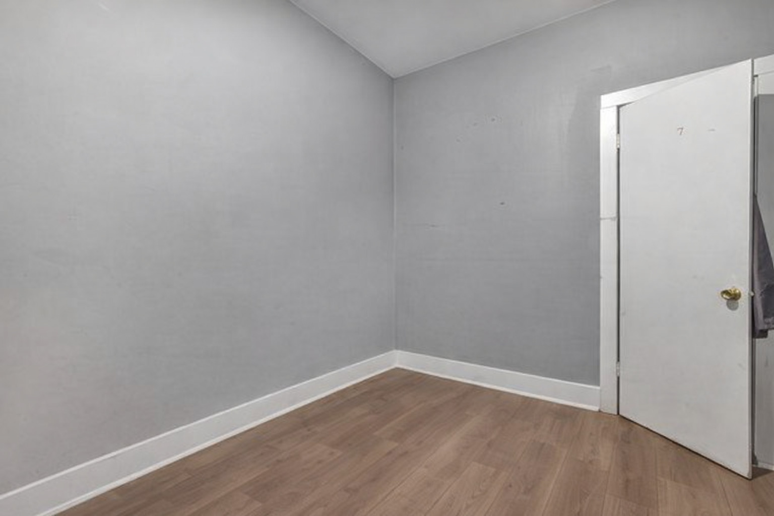 953 E 61st Street #1E, Chicago, IL 60637