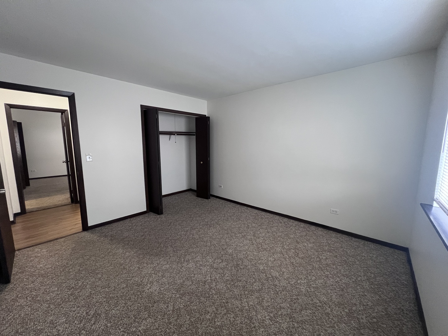 1779 Rand Road #1B, Des Plaines, IL 60016