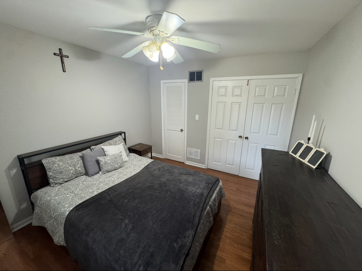 8112 S Applewood Court, Hanover Park, IL 60133