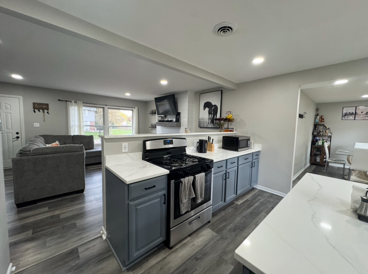 8112 S Applewood Court, Hanover Park, IL 60133