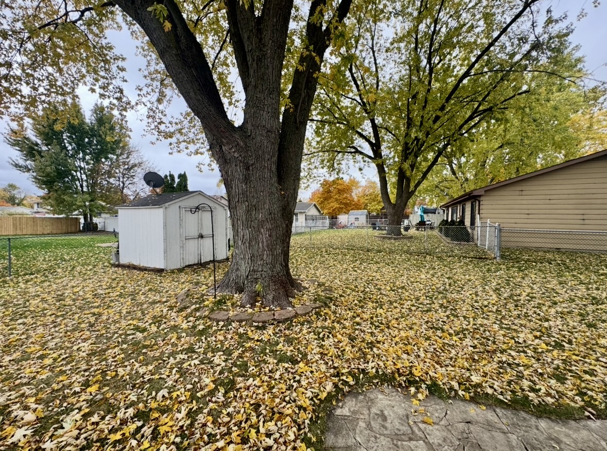 8112 S Applewood Court, Hanover Park, IL 60133