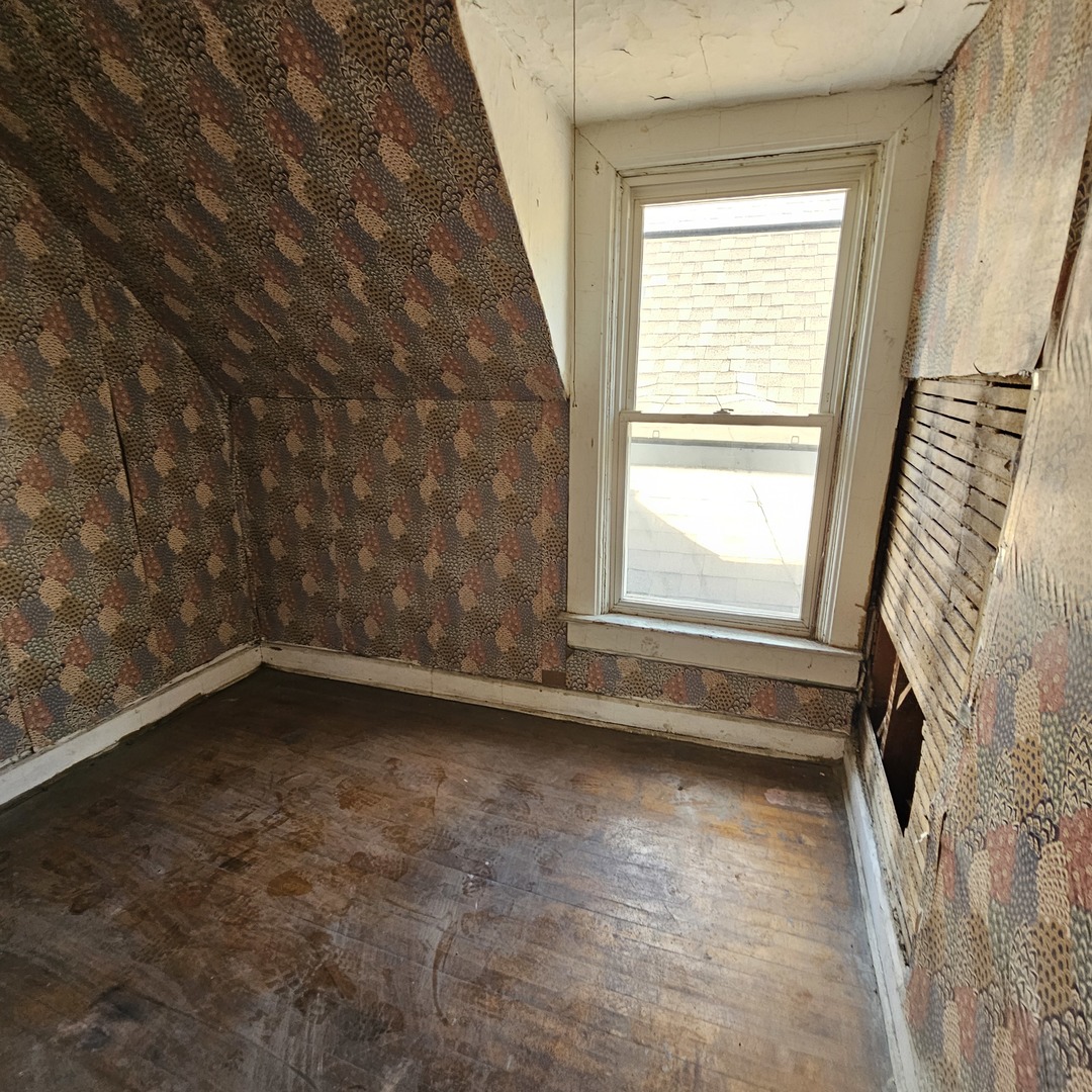 6431 S Racine Avenue, Chicago, IL 60636