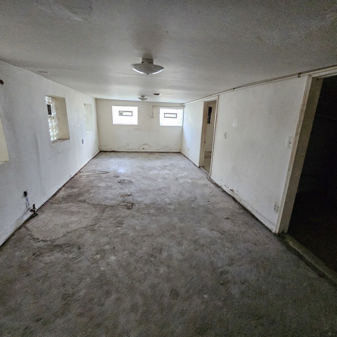 6431 S Racine Avenue, Chicago, IL 60636