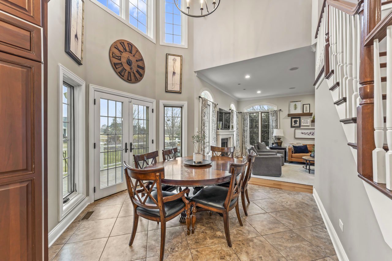 6209 Whiteoak Drive, McHenry, IL 60050