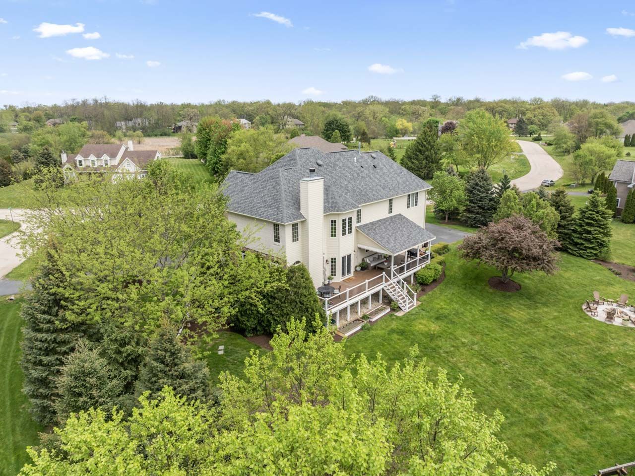 6209 Whiteoak Drive, McHenry, IL 60050