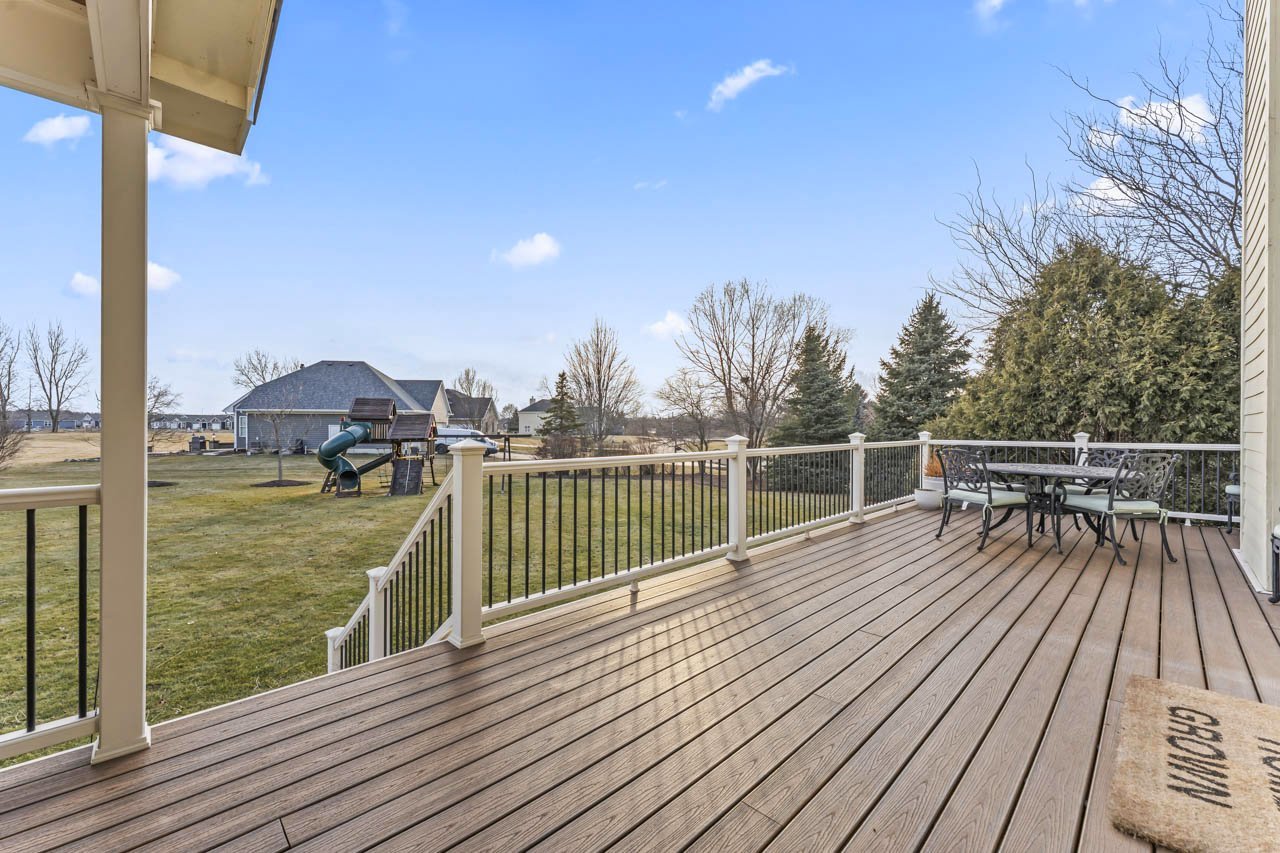 6209 Whiteoak Drive, McHenry, IL 60050