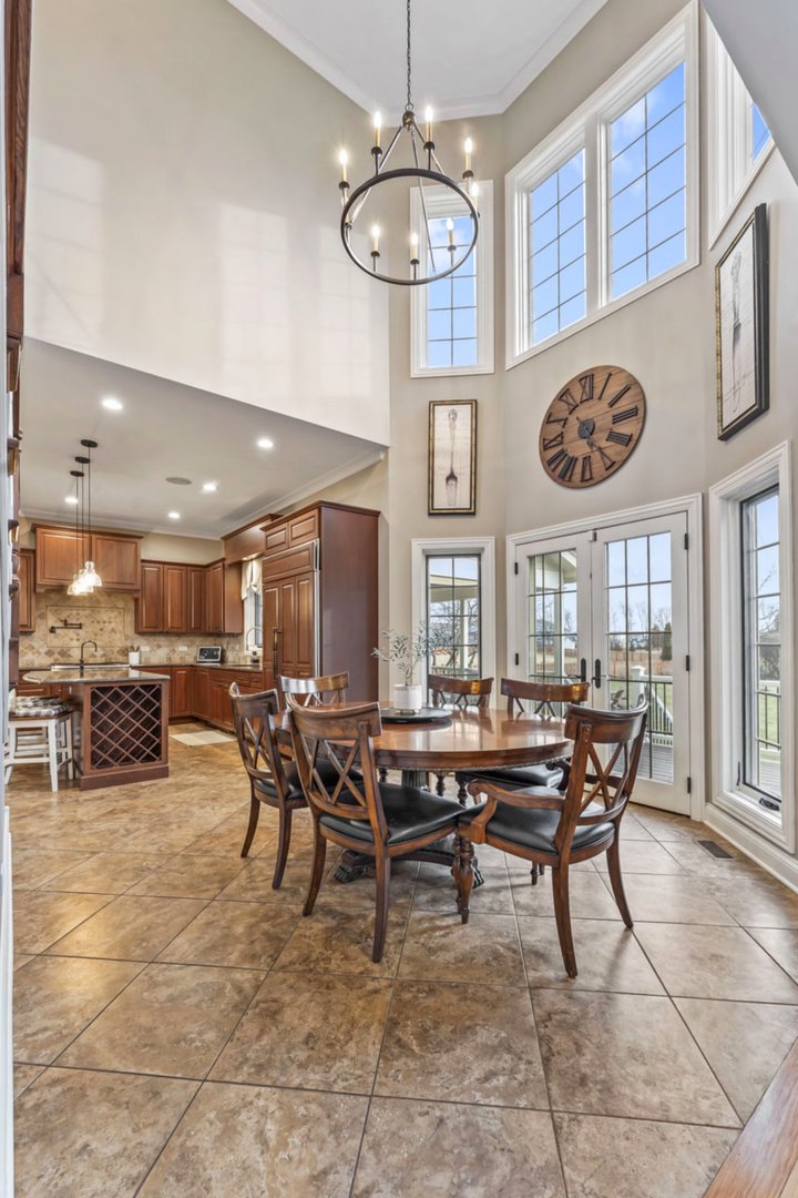 6209 Whiteoak Drive, McHenry, IL 60050