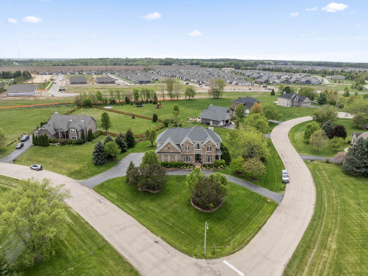 6209 Whiteoak Drive, McHenry, IL 60050