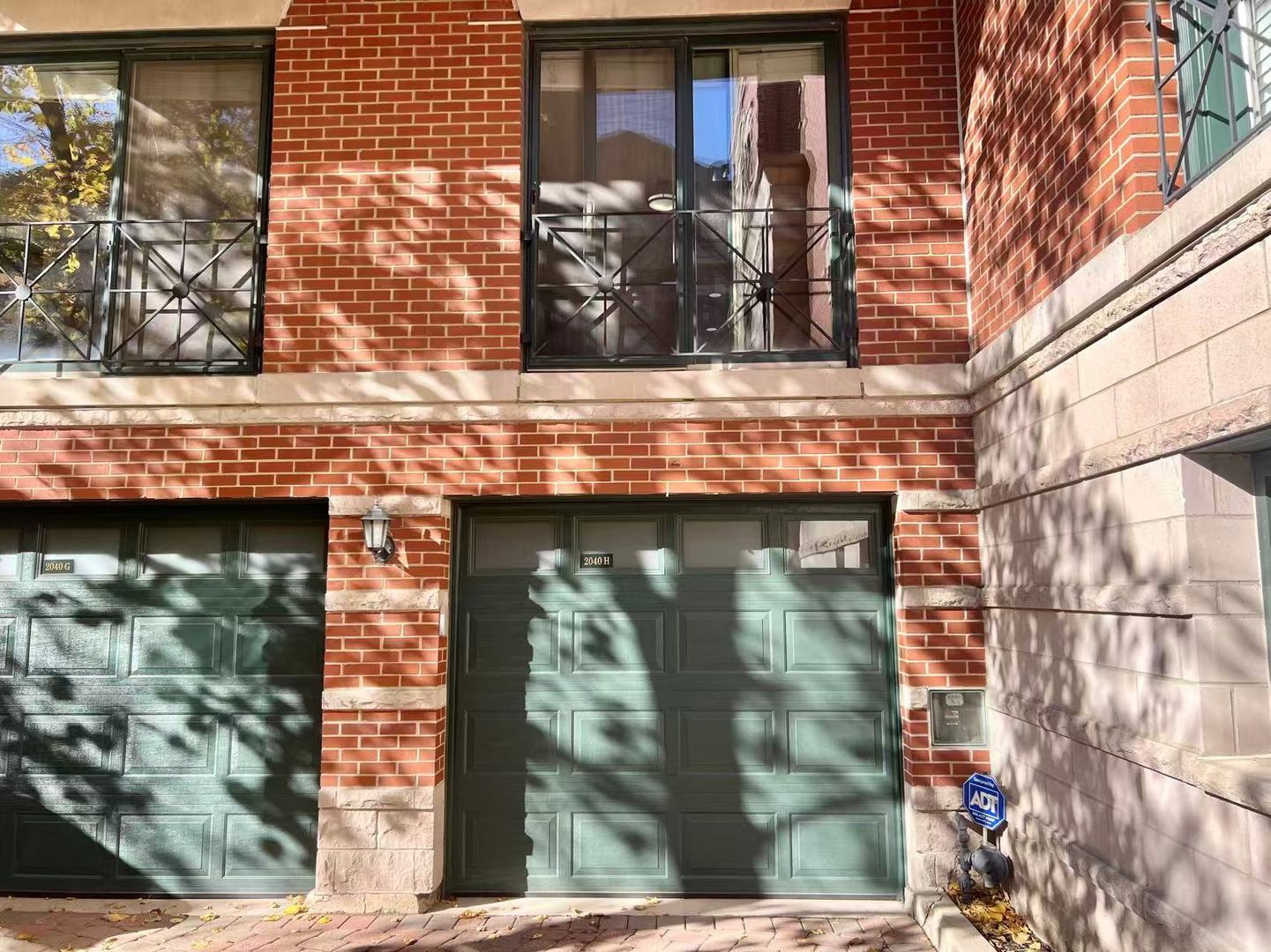 2040 N Sedgwick Street #H, Chicago, IL 60614