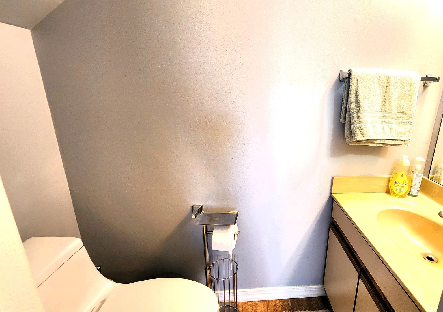 4 Aspen Court, Streamwood, IL 60107