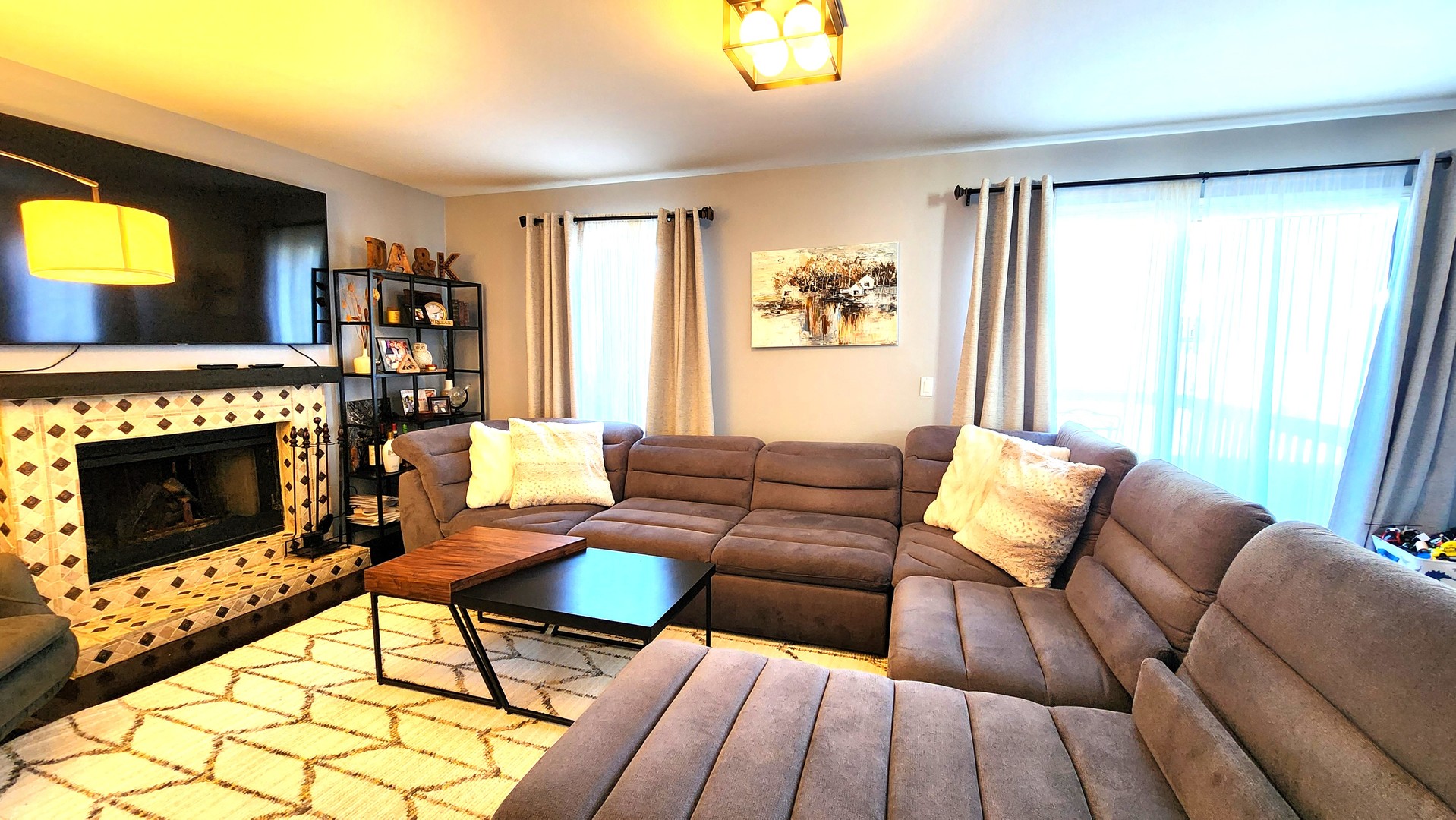 4 Aspen Court, Streamwood, IL 60107