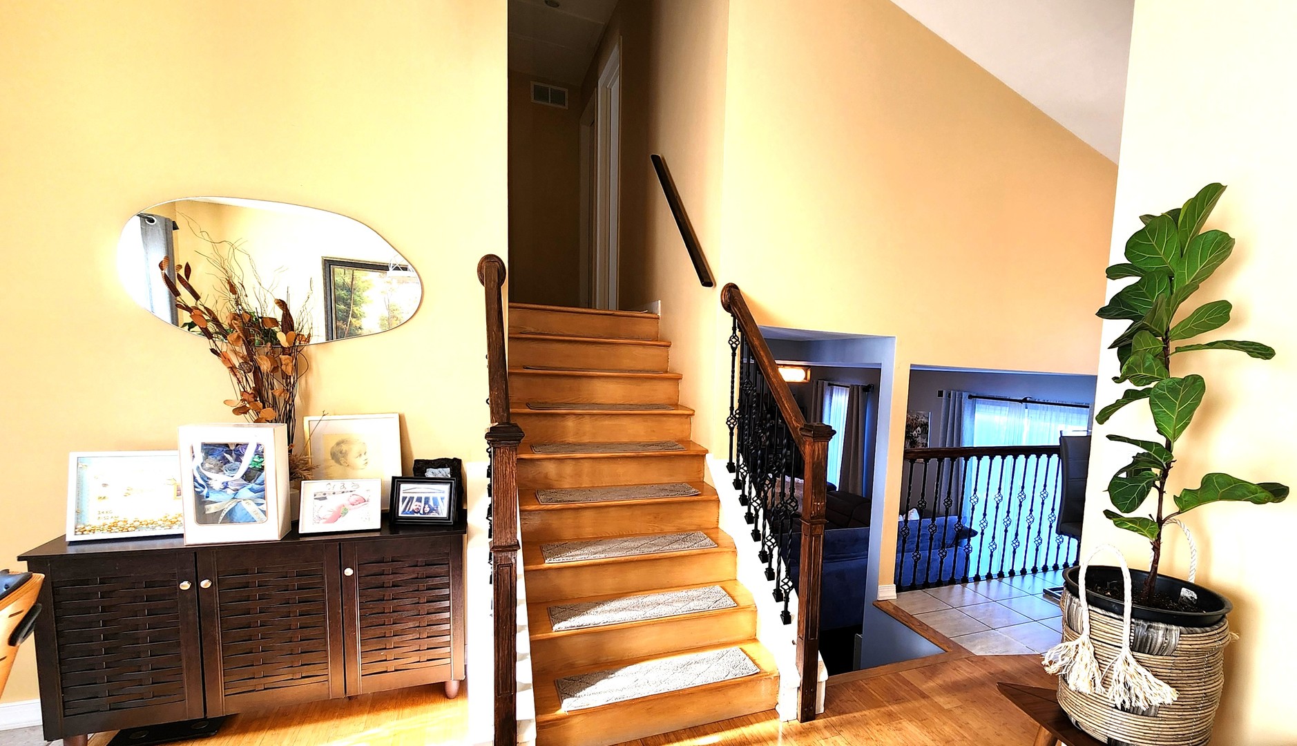 4 Aspen Court, Streamwood, IL 60107