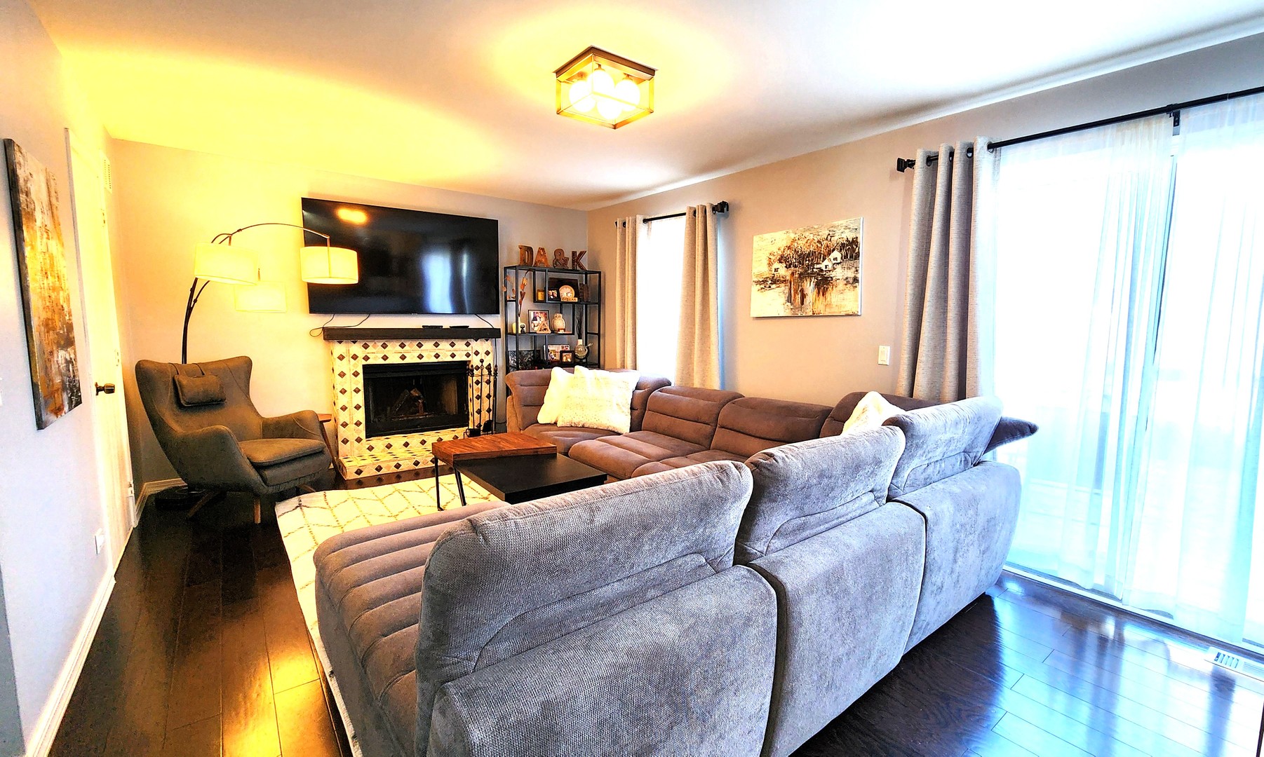 4 Aspen Court, Streamwood, IL 60107